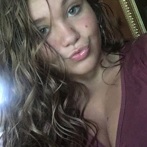 Meet your Posher, Carly